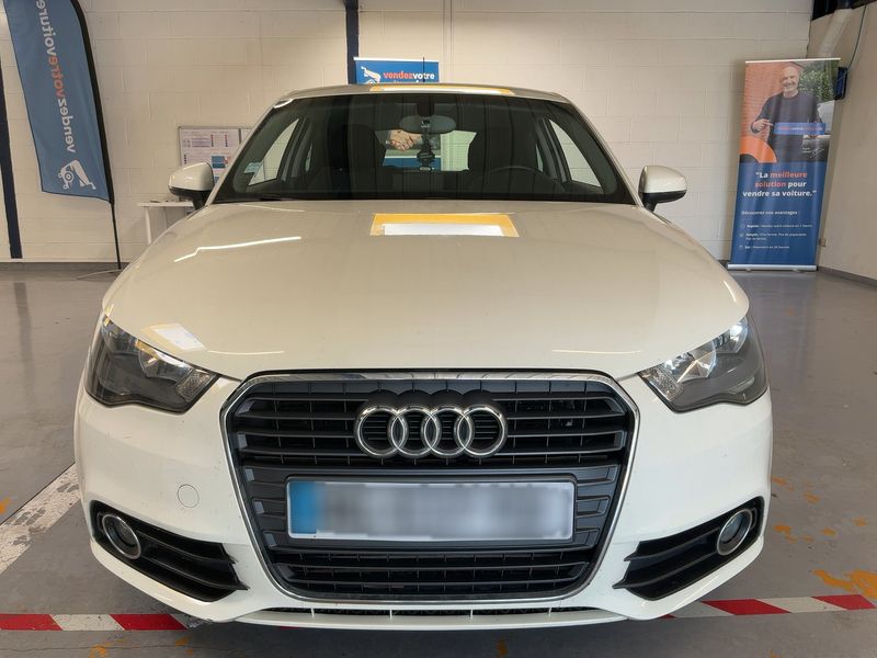 Audi A1 1.6 TDI Ambition — zdjęcie 9