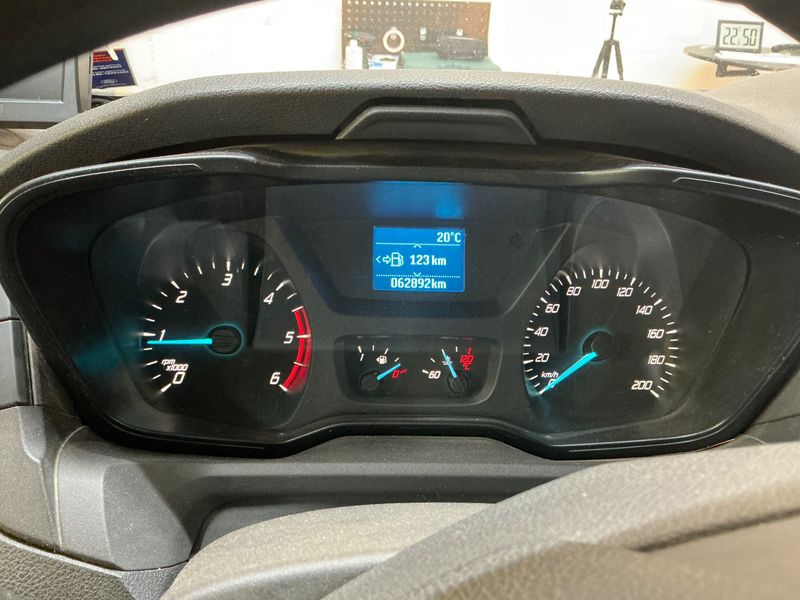 Ford Transit 2.2 TDCi 350 L2 Einzelkabine 2015 – снимка 18