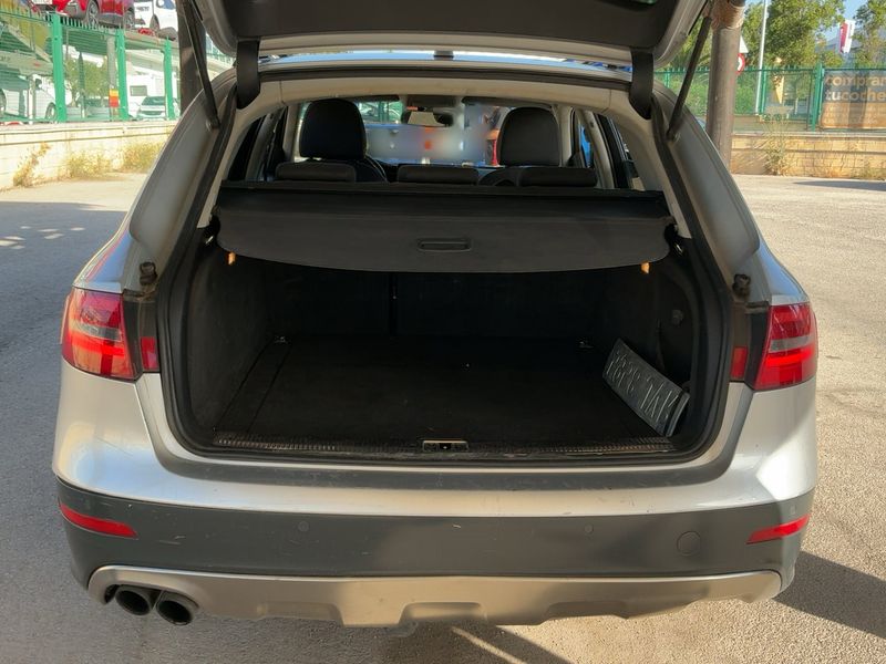 Audi A4 Allroad 2.0 TDI — zdjęcie 10
