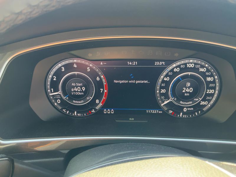 Volkswagen Tiguan 1.4 TSI ACT Sound BlueMotion Tech — zdjęcie 13