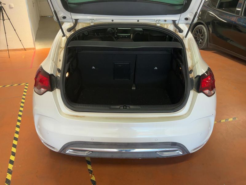 Citroen DS4 2.0 HDi Pure Pearl — zdjęcie 10