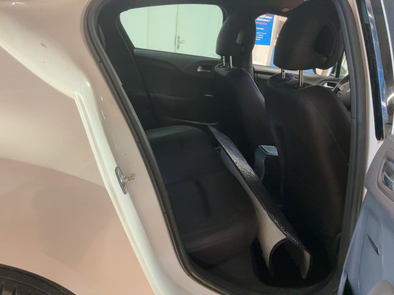Citroen DS4 2.0 HDi Pure Pearl — zdjęcie 14