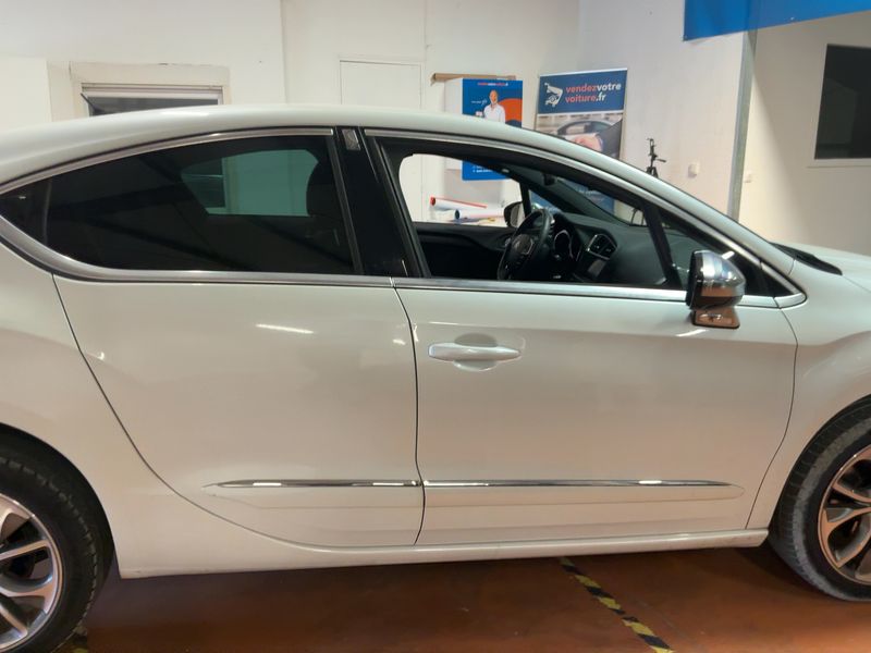 Citroen DS4 2.0 HDi Pure Pearl — zdjęcie 7