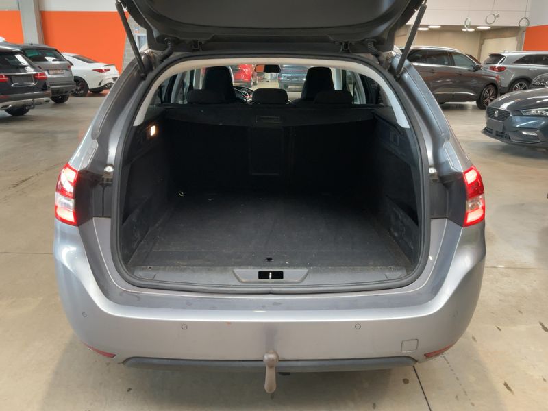 Peugeot 308 1.2 e-THP Allure — zdjęcie 10