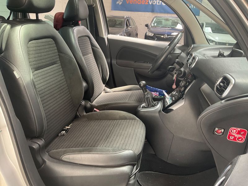 Citroen C3 Picasso 1.2 PureTech Exclusive — zdjęcie 3