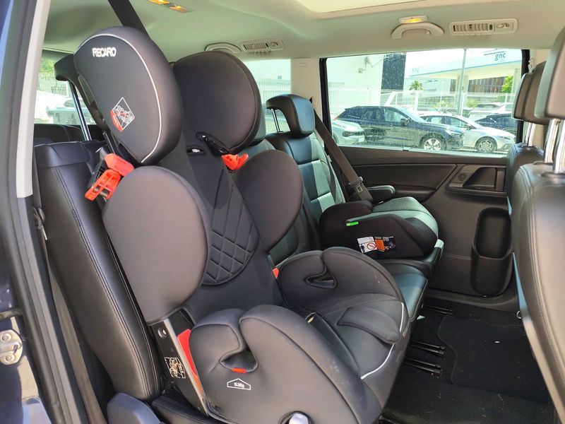 Volkswagen Sharan 2.0 TDI Advance BlueMotion Tech — zdjęcie 14