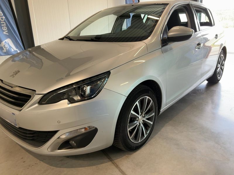 Peugeot 308 1.6 Blue-HDi Allure — zdjęcie 2