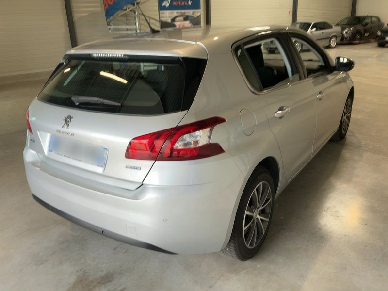 Peugeot 308 1.6 Blue-HDi Allure — zdjęcie 6
