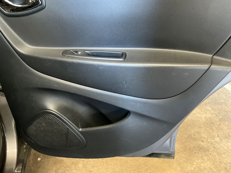 Renault Captur 1.5 dCi Energy Intens 2014 – снимка 26