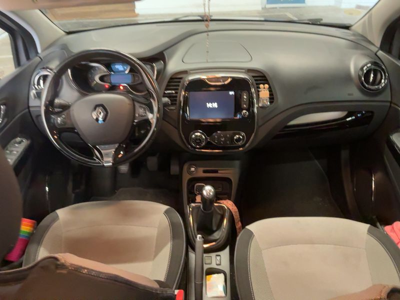 Renault Captur 1.5 dCi Energy Intens 2014 – снимка 17