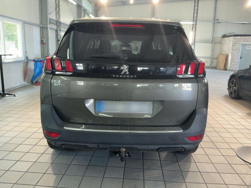 Peugeot 5008 1.5 Blue-HDi Allure 2018 – снимка 7