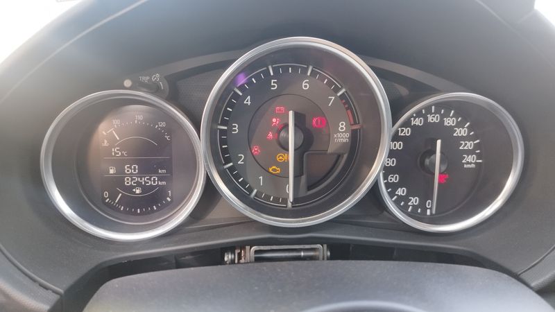 Mazda MX-5 1.5 Luxury — zdjęcie 13