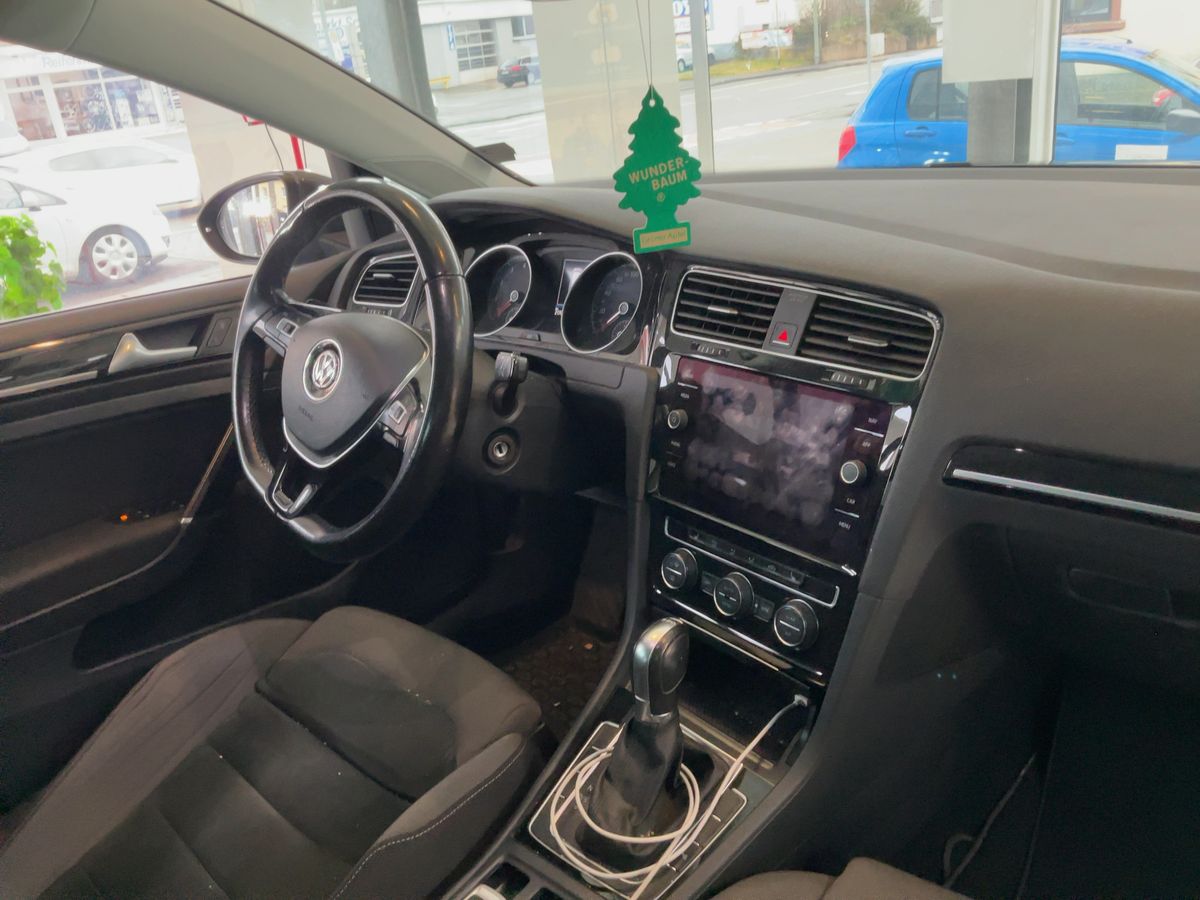 Volkswagen Golf 2017 — photo 19