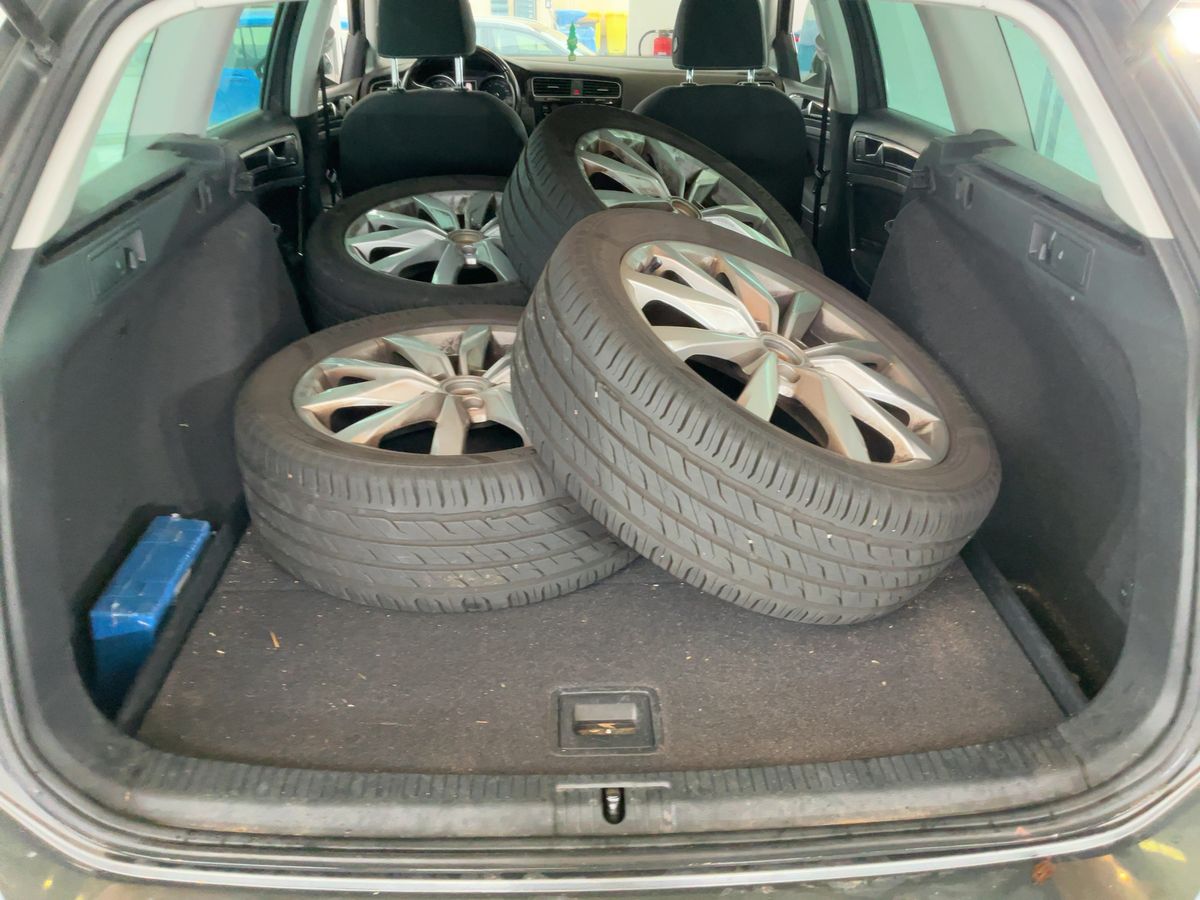 Volkswagen Golf 2017 — photo 17