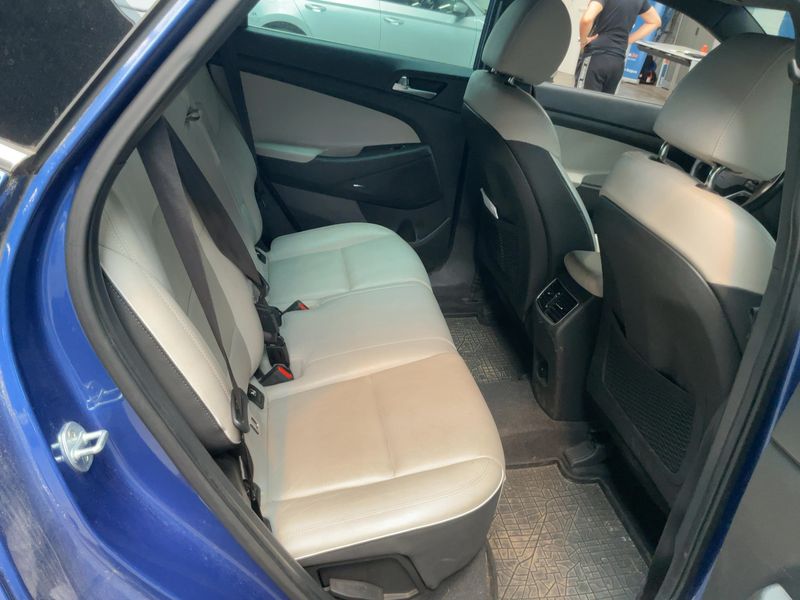 Hyundai Tucson 1.6 CRDi Style 2WD — zdjęcie 14