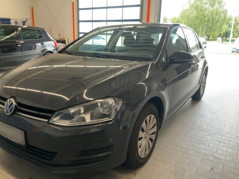 Golf VII 1.6 TDI Trendline BlueMotion Tech