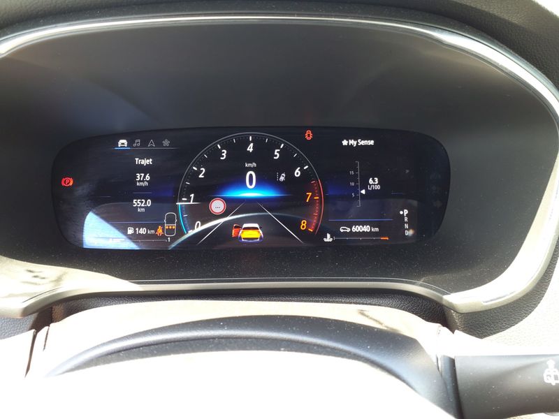 Renault Megane 1.3 TCe Techno — zdjęcie 11