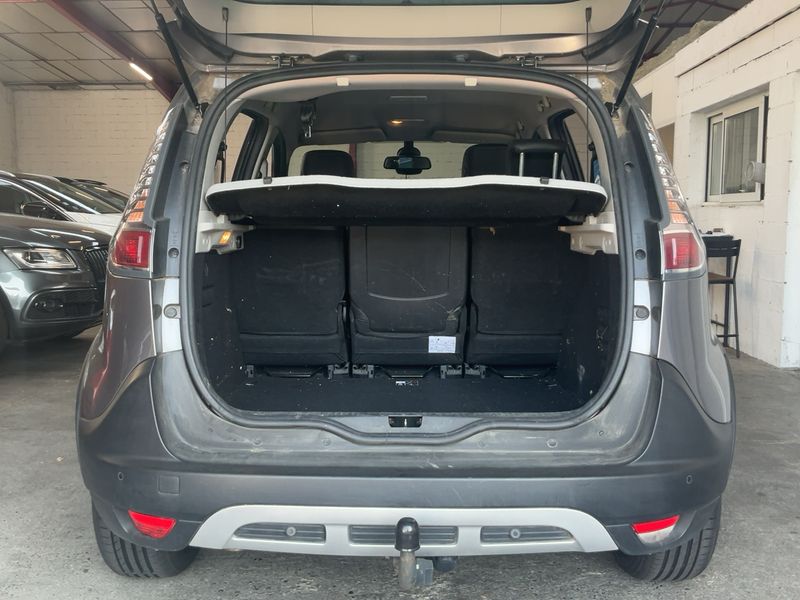 Renault Scenic 1.6 dCi Xmod Bose 2015 – снимка 15