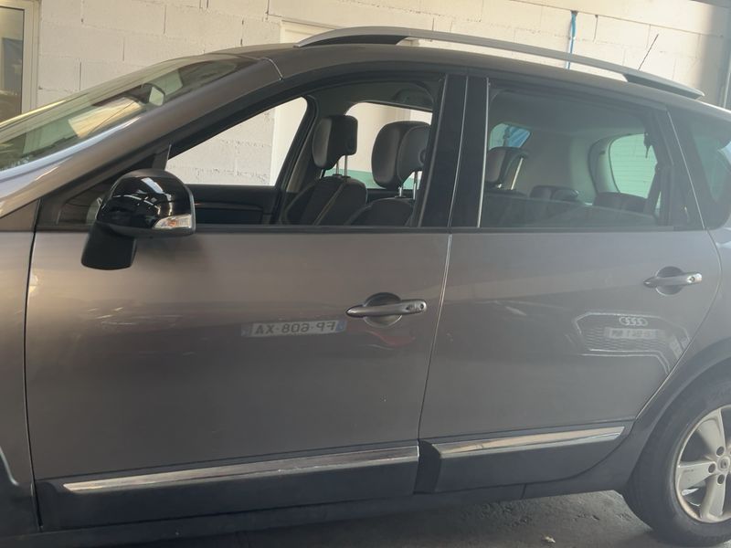 Renault Scenic 1.6 dCi Xmod Bose 2015 – снимка 4