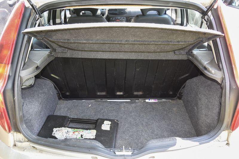 Fiat Punto 1.2 Classic Active — zdjęcie 9