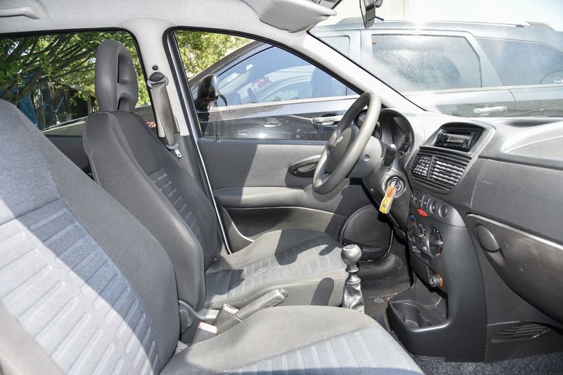 Fiat Punto 1.2 Classic Active — zdjęcie 10