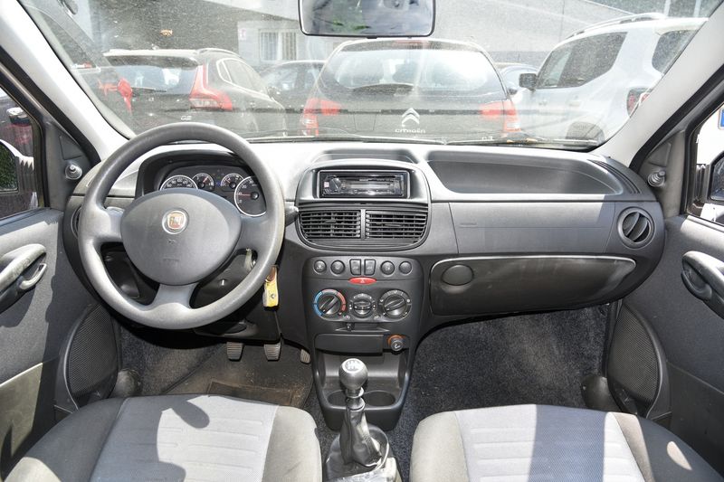 Fiat Punto 1.2 Classic Active — zdjęcie 11