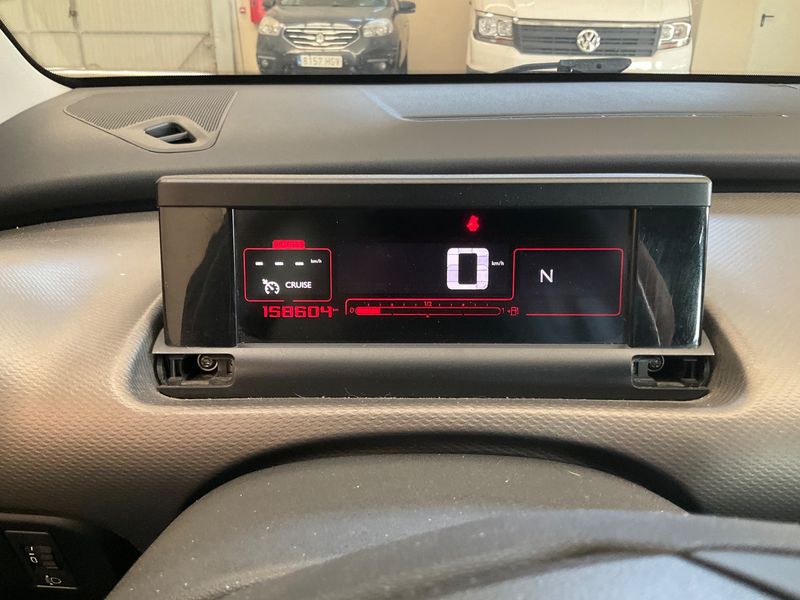 Citroen C4 Cactus 1.2 e-VTi Feel — zdjęcie 13