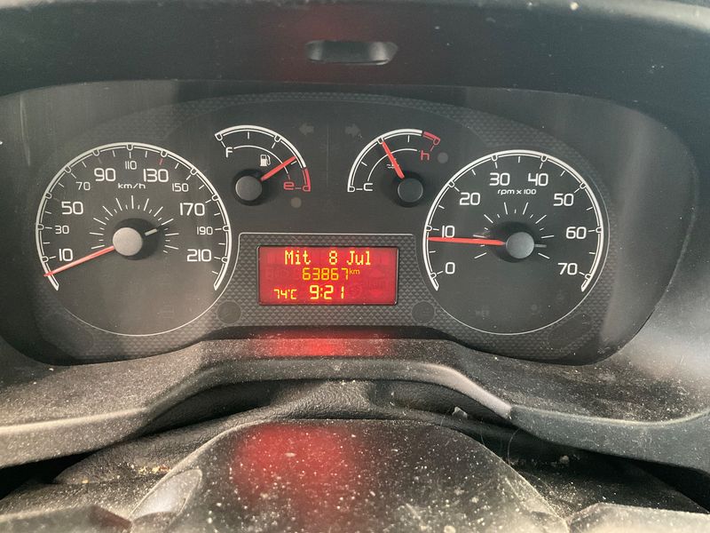 Fiat Qubo 1.4 Dynamic — zdjęcie 13