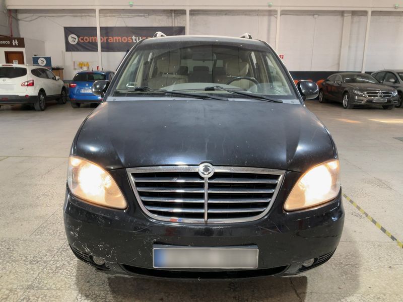 Ssangyong Rodius 270 Xdi Premium — zdjęcie 9