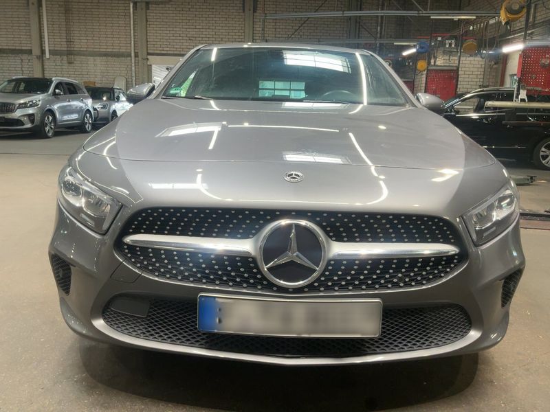 Mercedes-Benz A-Klasse Limousine A 220 Progressive — zdjęcie 9