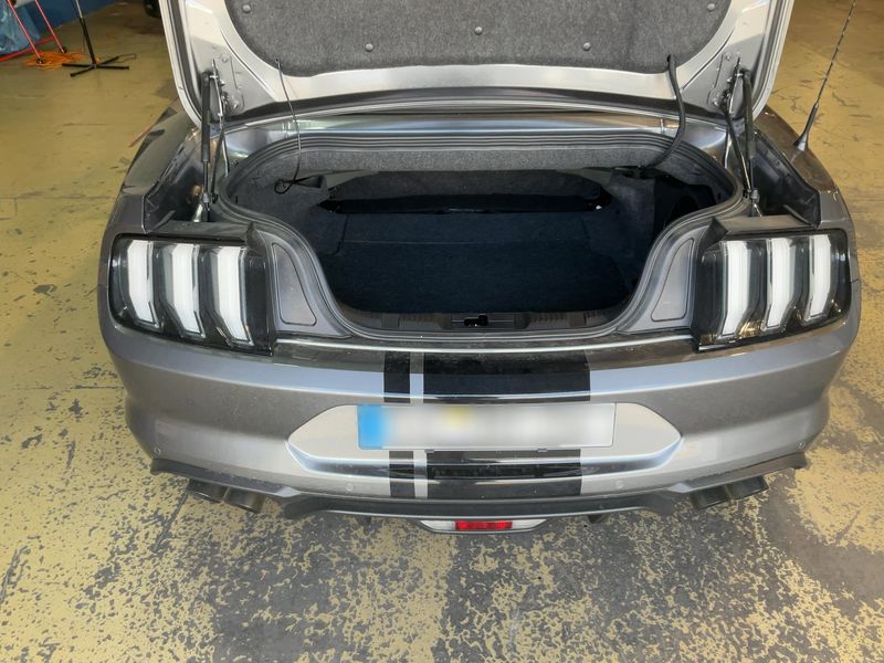 Ford Mustang 5.0 Ti-VCT V8 GT Convertible — zdjęcie 10