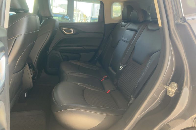 Jeep Compass 1.5 GSE T4 e-Hybrid Night Eagle FWD — zdjęcie 14