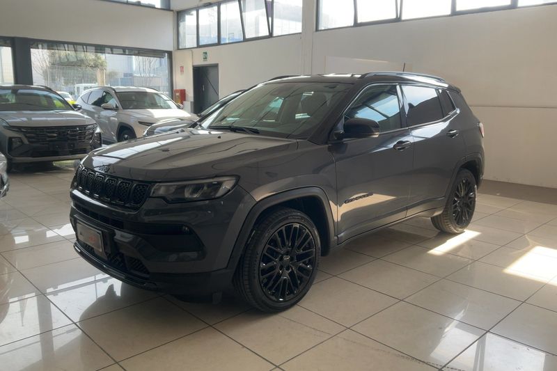 Jeep Compass 1.5 GSE T4 e-Hybrid Night Eagle FWD — zdjęcie 2