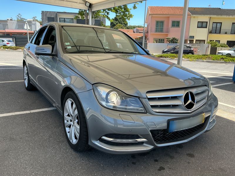 Mercedes-Benz C-Klasse C 220 CDI BlueEfficiency Avantgarde 2012 – снимка 12