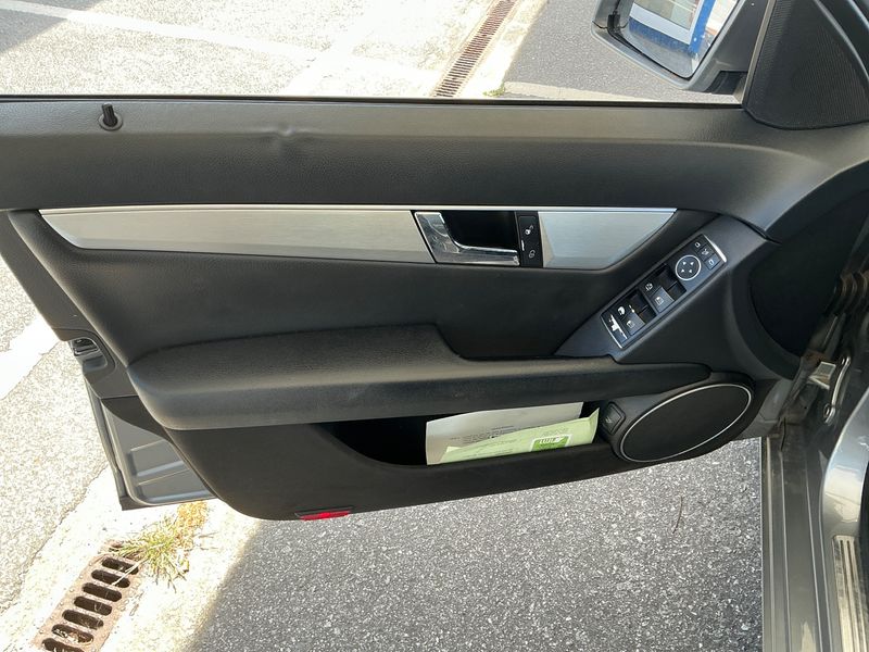 Mercedes-Benz C-Klasse C 220 CDI BlueEfficiency Avantgarde 2012 – снимка 28