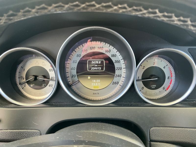 Mercedes-Benz C-Klasse C 220 CDI BlueEfficiency Avantgarde 2012 – снимка 18