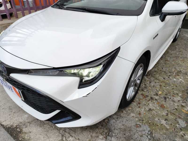 Toyota Corolla 1.8 Hybrid Business Edition photo Toyota Corolla 1.8 Hybrid Business Edition