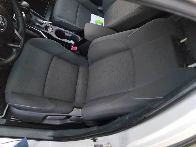 Toyota Corolla 1.8 Hybrid Business Edition photo Toyota Corolla 1.8 Hybrid Business Edition