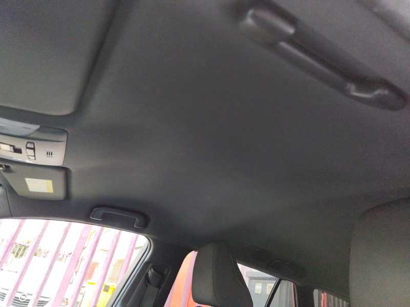 Toyota Corolla 1.8 Hybrid Business Edition photo Toyota Corolla 1.8 Hybrid Business Edition
