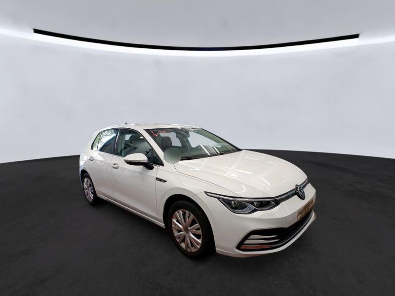 Volkswagen Golf VIII 1.5 eTSI ACT Style — zdjęcie 13