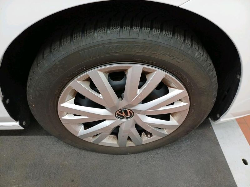 Volkswagen Golf VIII 1.5 eTSI ACT Style — zdjęcie 25