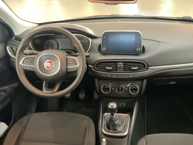 Fiat Tipo 1.4 Turbo Lounge — zdjęcie 12