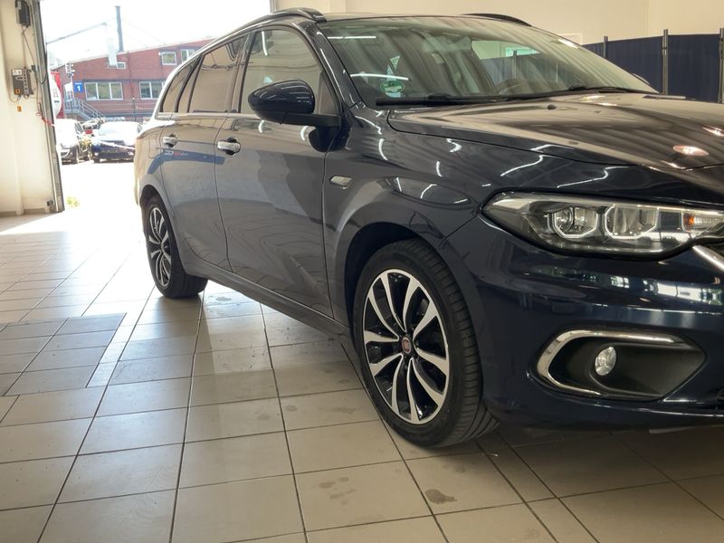 Fiat Tipo 1.4 Turbo Lounge — zdjęcie 8