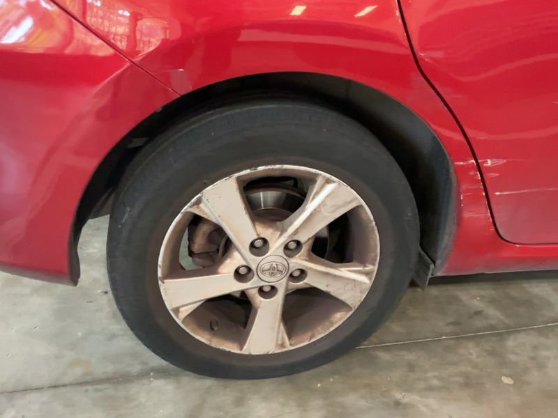 Toyota Auris 2.0 D-4D Active 2011 – снимка 9