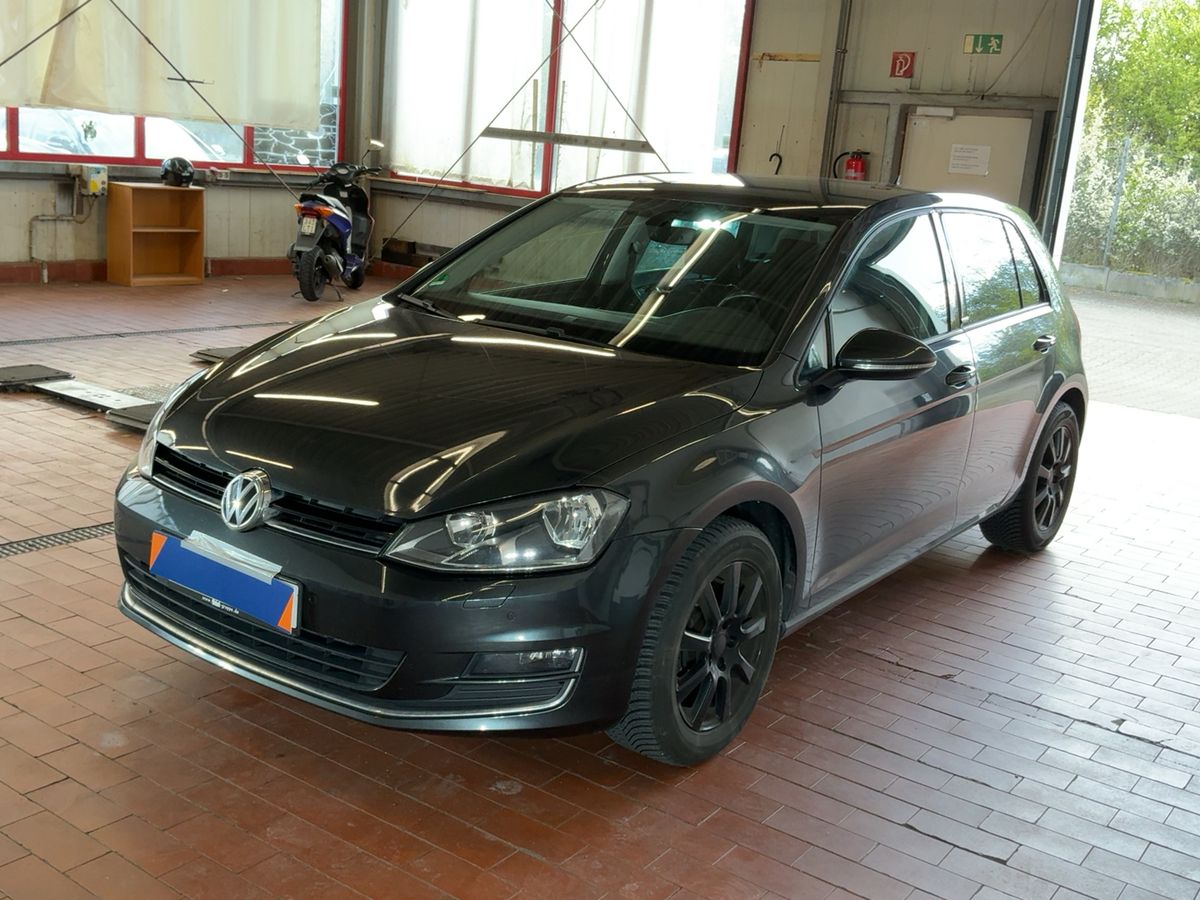 Volkswagen Golf 2016 — photo 1