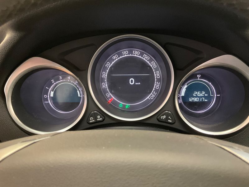 Citroen DS4 1.2 PureTech SoChic — zdjęcie 13