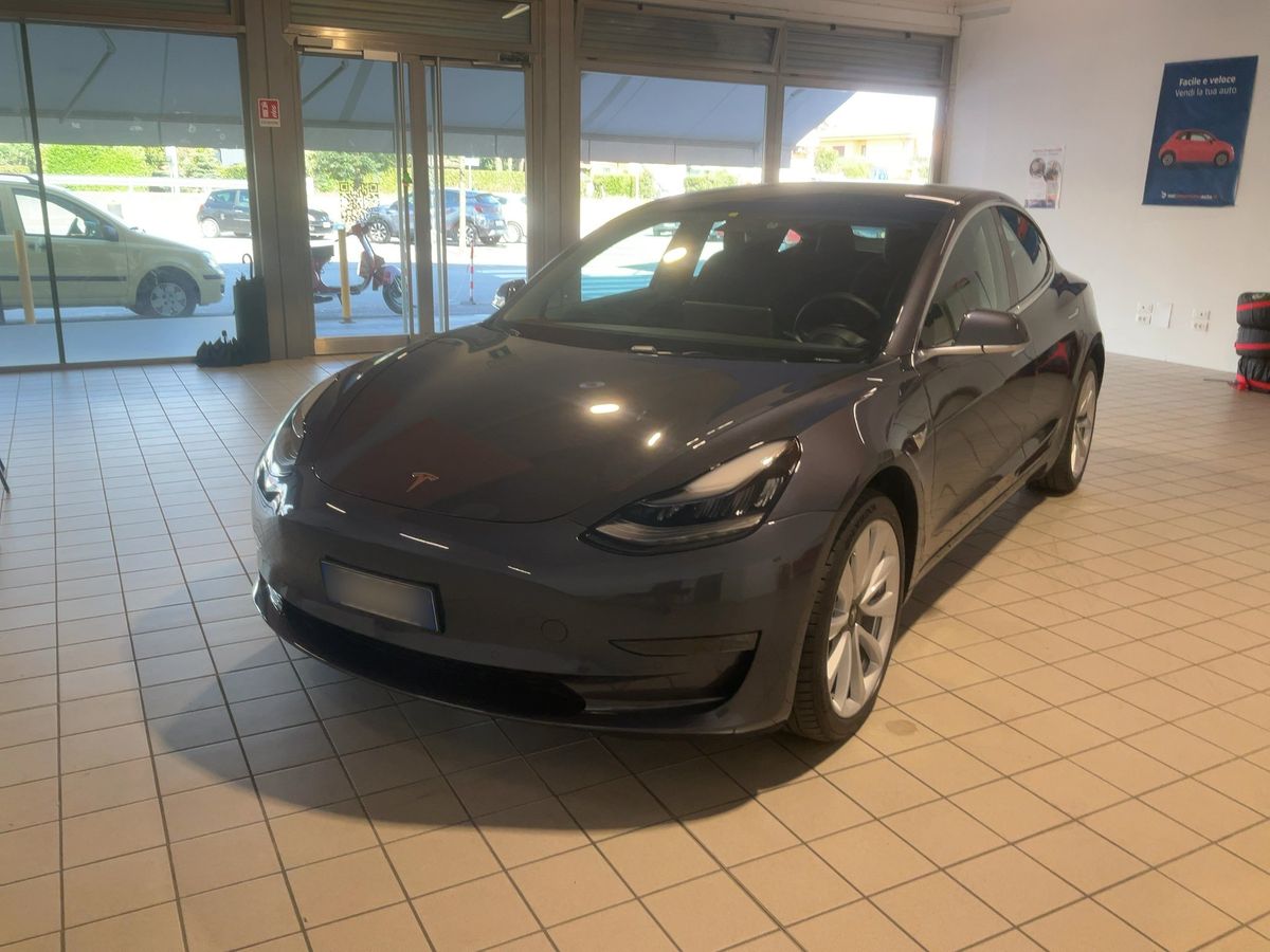 Tesla Model 2019