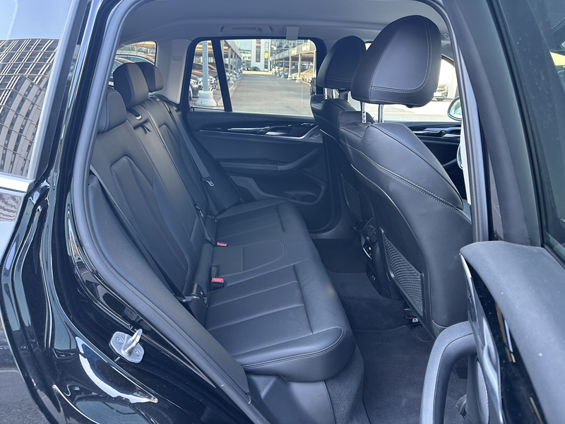 BMW X3 xDrive 30e — zdjęcie 14