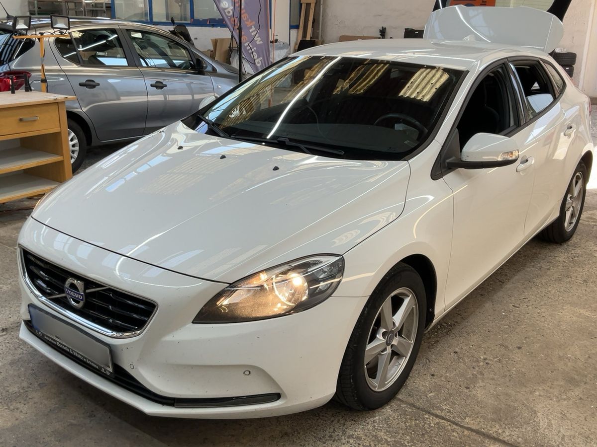 Volvo V40 2016