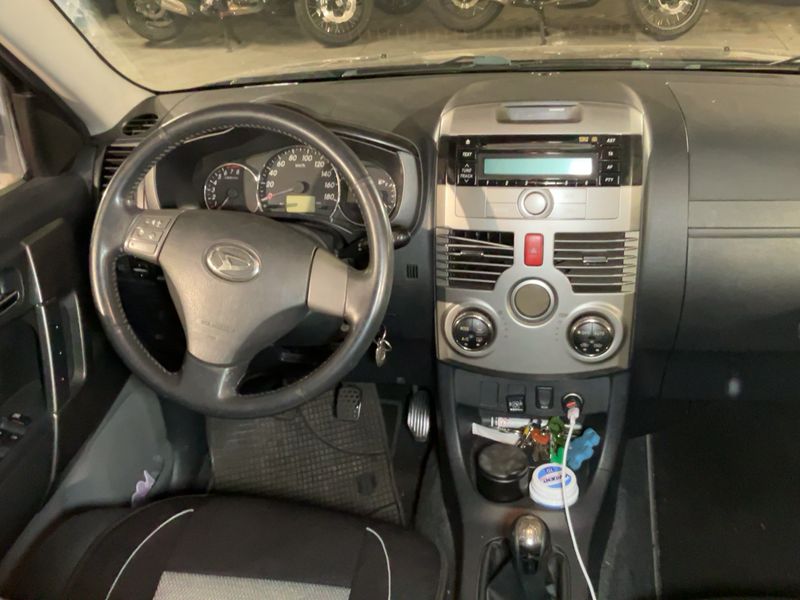 Daihatsu Terios 1.5 Hiro 4WD — zdjęcie 12